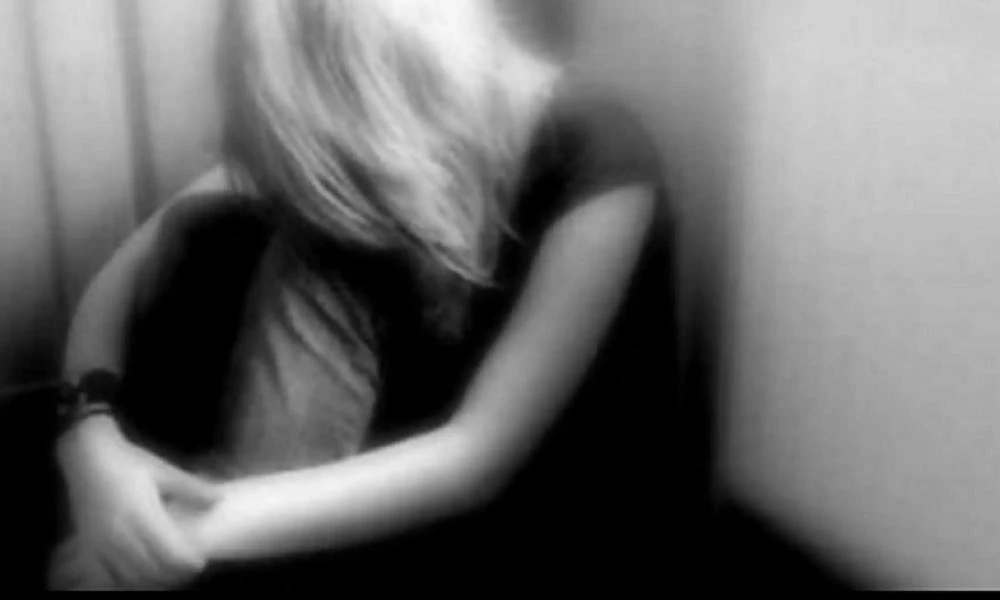 Φωκίδα: 15χρόνια φυλακή στον πατέρα που βίαζε την κόρη του και κακοποιούσε τα 3 παιδιά του
